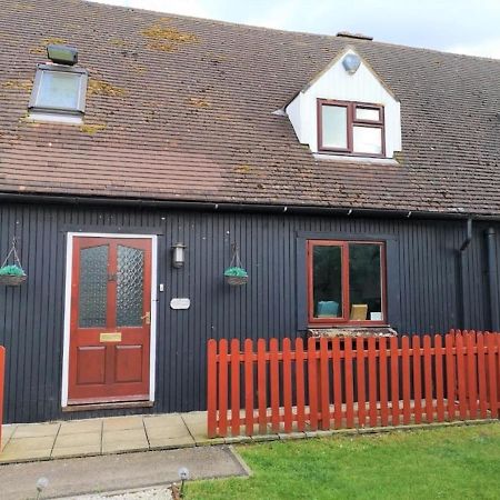 Chalet Cottages Streatley  Bagian luar foto